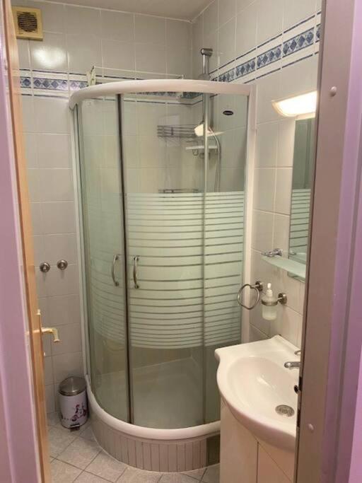 Apartament Self Check-In Studio With Wi-Fi And Parking Place Zagrzeb Zewnętrze zdjęcie