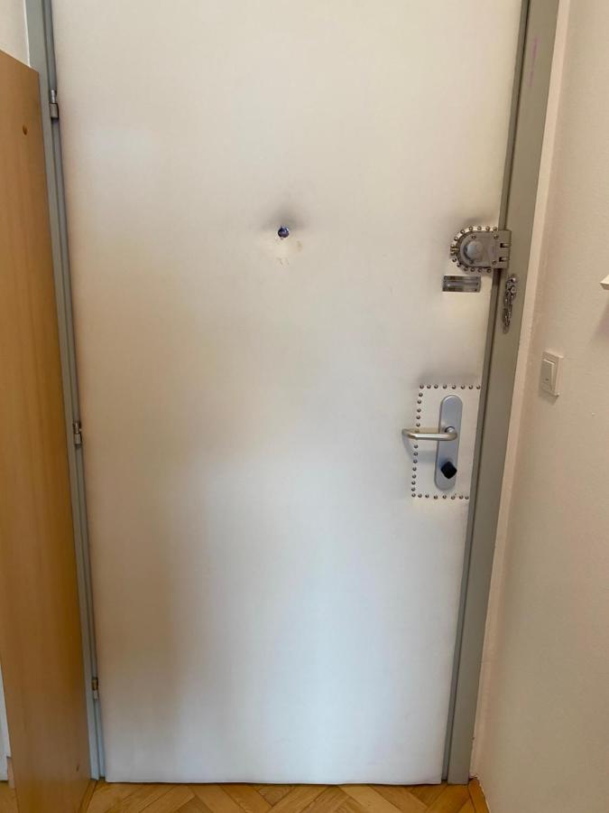 Apartament Self Check-In Studio With Wi-Fi And Parking Place Zagrzeb Zewnętrze zdjęcie